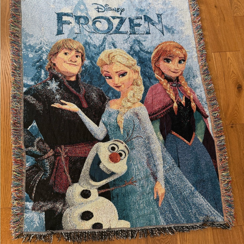 Disney Frozen Tapestry Blanket